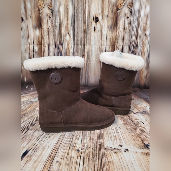 Michael Kors WinterMid Boot - Picture 12 of 13